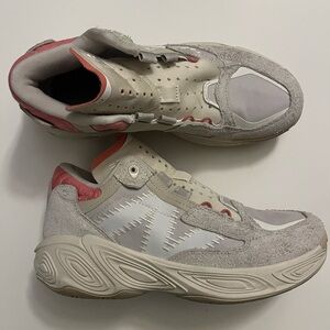 Stylish Gray and White Women's Basketball Sneakers